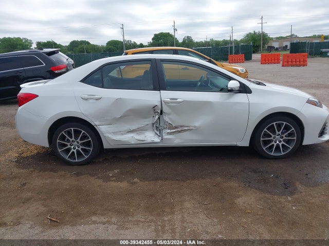 Toyota Corolla Se Special Edition 2017 5YFBURHE2HP607956 Image 13