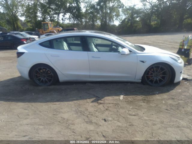 5YJ3E1EB3KF421973 Tesla Model 3 Long Range/performance