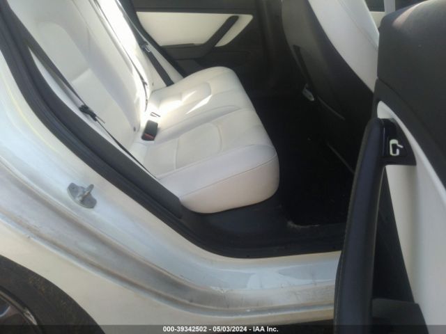 5YJ3E1EB3KF421973 Tesla Model 3 Long Range/performance