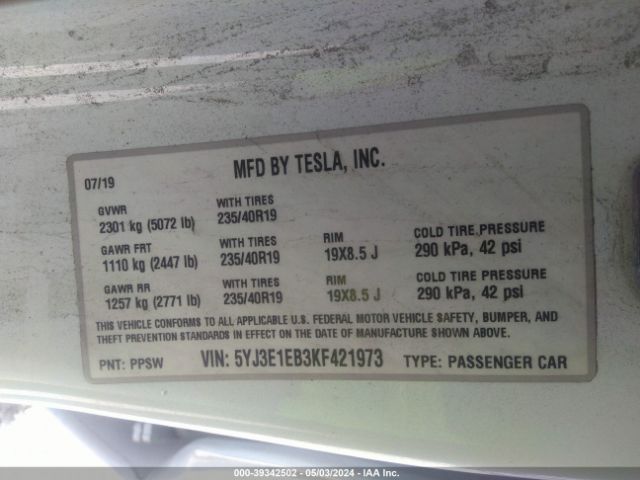 5YJ3E1EB3KF421973 Tesla Model 3 Long Range/performance