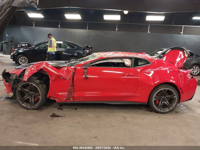 Chevrolet Camaro 1ss 2018 1G1FE1R7XJ0171317 Image 15