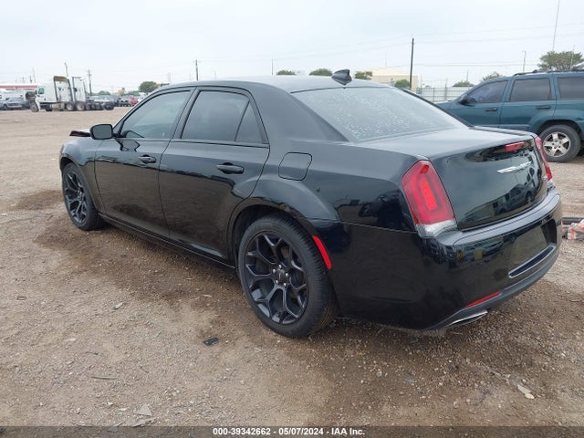 2C3CCABG2KH550551 Chrysler 300 300s