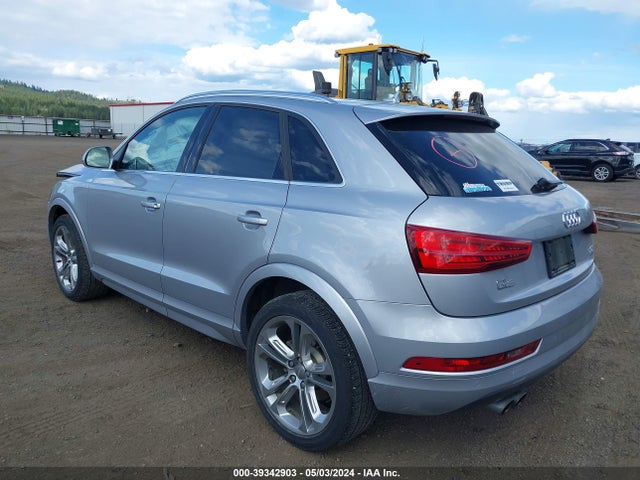 WA1JCCFS4HR012482 Audi Q3 2.0t Premium