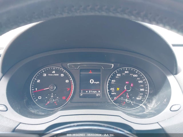 WA1JCCFS4HR012482 Audi Q3 2.0t Premium