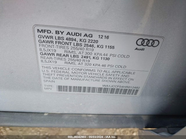 WA1JCCFS4HR012482 Audi Q3 2.0t Premium