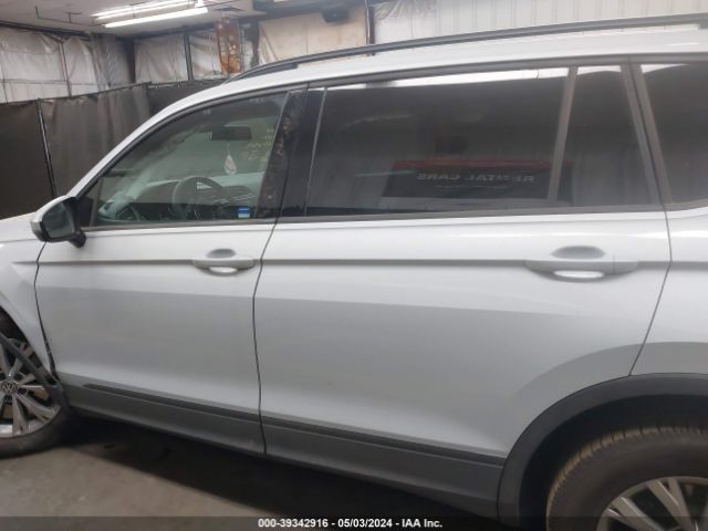 3VV1B7AX9JM073659 Volkswagen Tiguan 2.0t S
