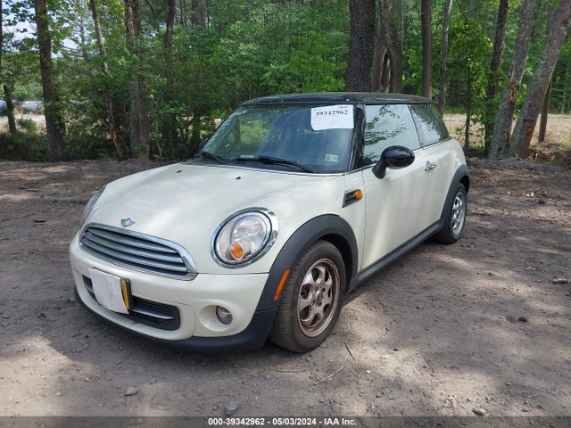 2013 MINI HARDTOP WMWSU3C56DT678825 Photo 1