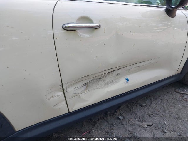 2013 MINI HARDTOP WMWSU3C56DT678825 Photo 5