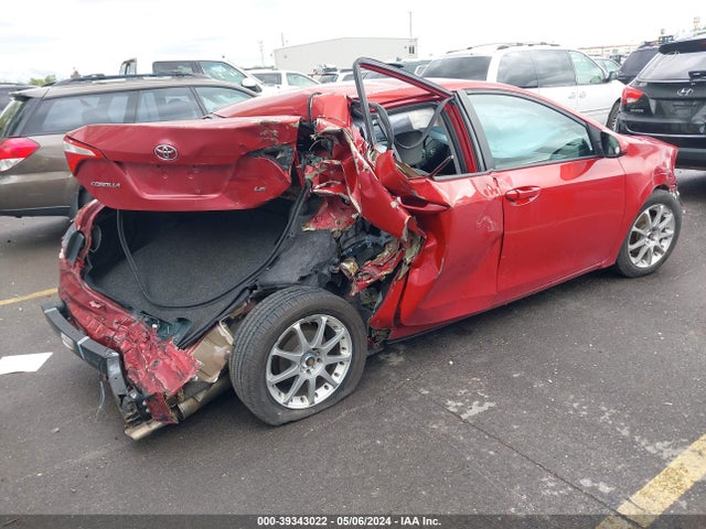 Toyota COROLLA LE 2015 5YFBURHE0FP304722 Image 4