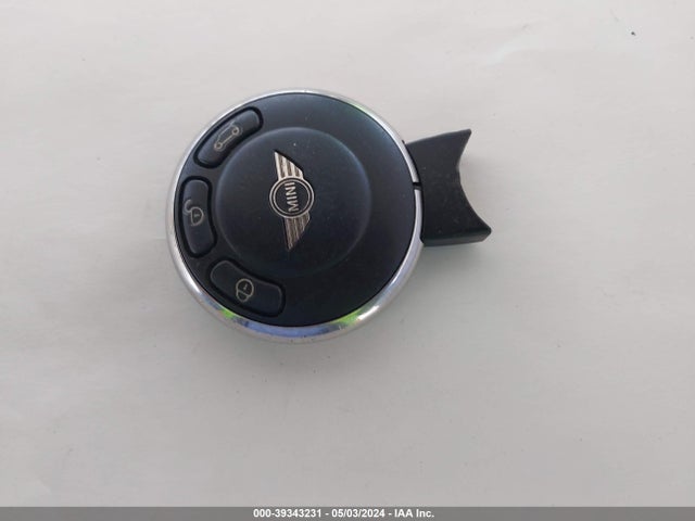 2016 MINI COUNTRYMAN WMWZC5C57GWU03836 Photo 10