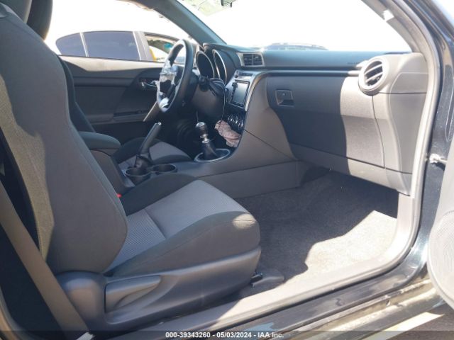 JTKJF5C78GJ019711 Scion TC