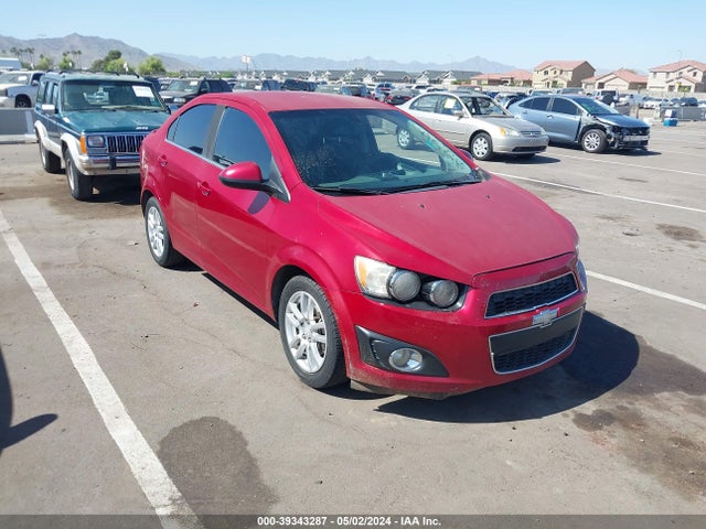 Chevrolet Sonic Lt Auto 2014 1G1JC5SH7E4165130 главное изображение