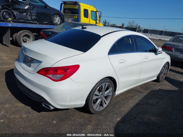 Mercedes-Benz CLA 250 2015 WDDSJ4EBXFN273603 Image 4