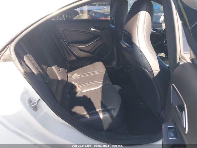 Mercedes-Benz CLA 250 2015 WDDSJ4EBXFN273603 Image 8