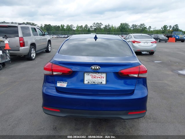 KIA FORTE LX 2017 3KPFL4A77HE011925 Image 16