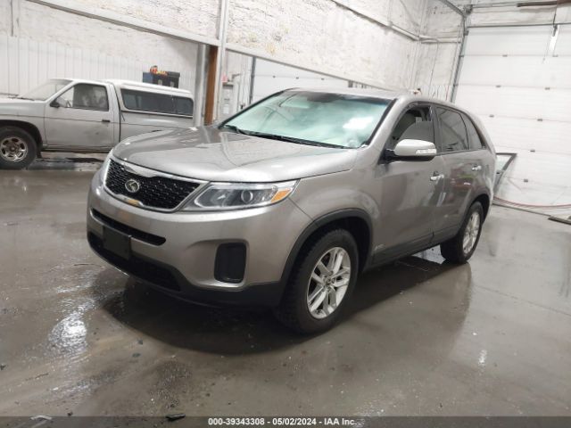 5XYKTCA6XFG614576 KIA SORENTO LX