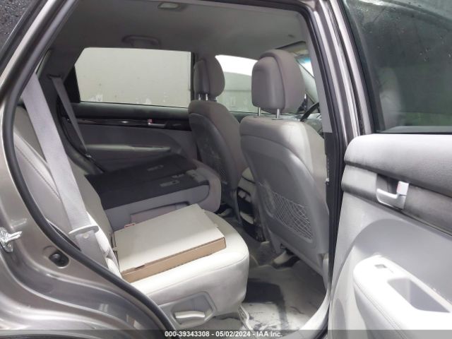 5XYKTCA6XFG614576 KIA SORENTO LX