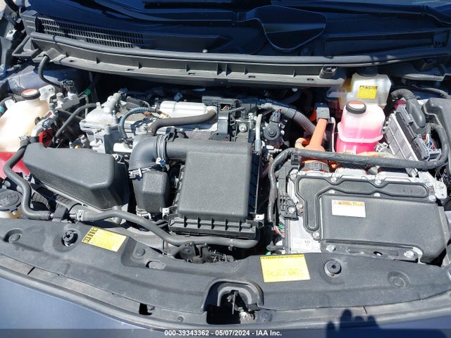 Toyota Prius Three 2015 JTDKN3DU0F1880659 Image 10