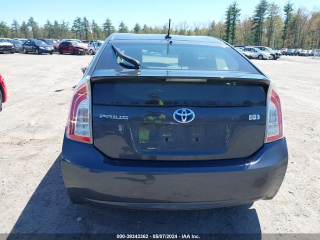 Toyota Prius Three 2015 JTDKN3DU0F1880659 Image 16