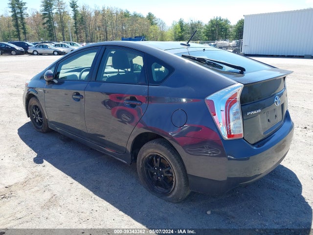 Toyota Prius Three 2015 JTDKN3DU0F1880659 Image 3