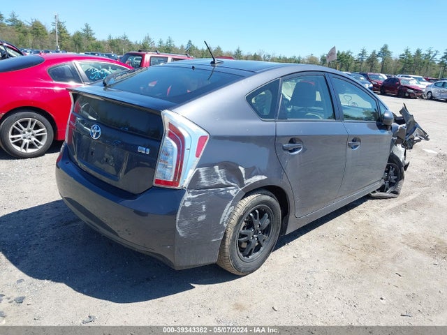 Toyota Prius Three 2015 JTDKN3DU0F1880659 Image 4