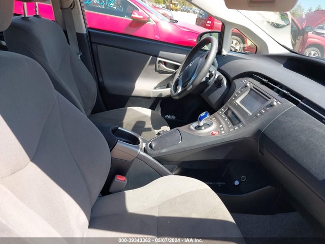 Toyota Prius Three 2015 JTDKN3DU0F1880659 Image 5