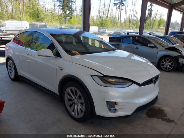 2017 Tesla Model X 100d/75d/90d მანქანა იყიდება აუქციონზე, vin: 5YJXCBE25HF045685, აუქციონის ნომერი: 39343403