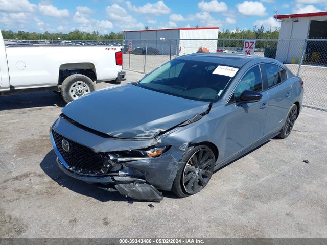 Mazda Mazda3 Carbon Edition 2022 3MZBPACL9NM302761 Image 2