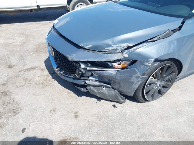 Mazda Mazda3 Carbon Edition 2022 3MZBPACL9NM302761 Image 6