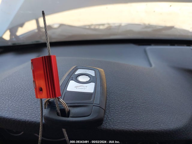 BMW 320i 2014 WBA3B1G56ENS77547 Image 11