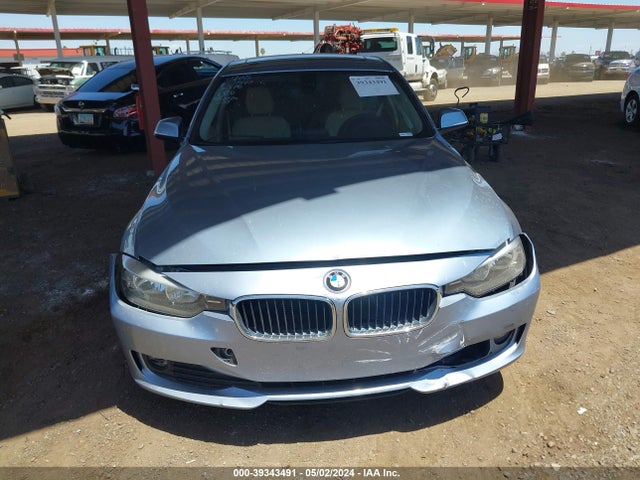 BMW 320i 2014 WBA3B1G56ENS77547 Image 12