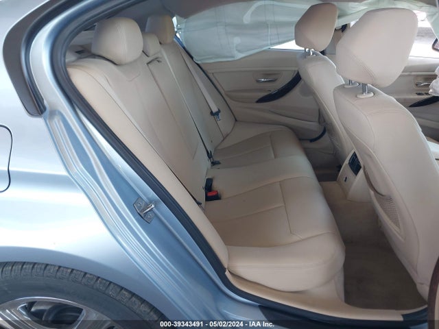BMW 320i 2014 WBA3B1G56ENS77547 Image 8