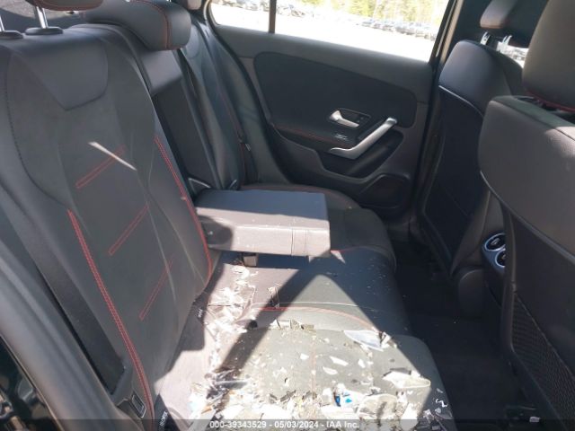 W1K3G4FB3LJ217636 Mercedes-Benz A 220 4matic