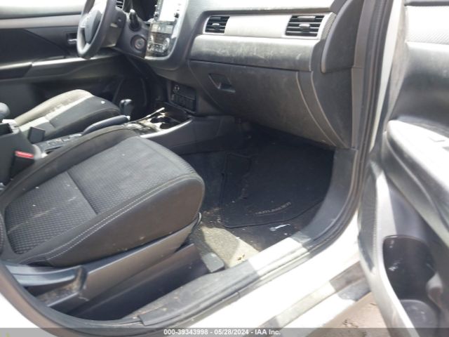 JA4AD2A39JZ063750 Mitsubishi Outlander Es