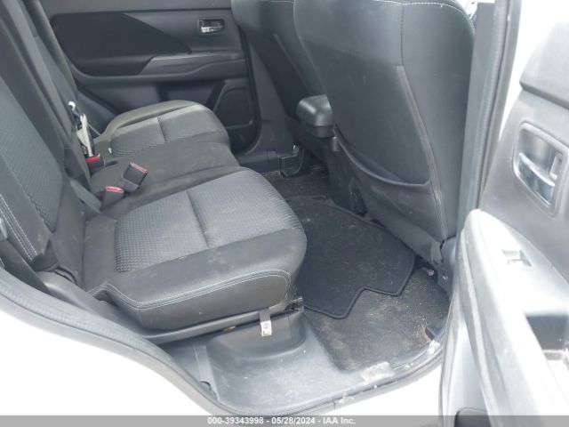 JA4AD2A39JZ063750 Mitsubishi Outlander Es