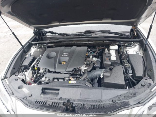58AD11D13MU002626 Lexus ES 250