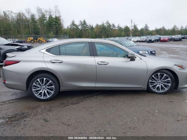 58AD11D13MU002626 Lexus ES 250