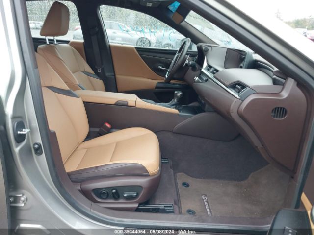 58AD11D13MU002626 Lexus ES 250