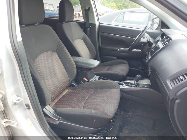JA4AR3AU9KU027815 Mitsubishi Outlander Sport 2.0 Se