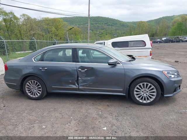 1VWBT7A34GC064176 Volkswagen Passat 1.8t Se