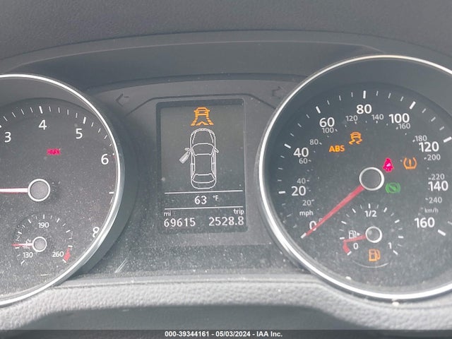 1VWBT7A34GC064176 Volkswagen Passat 1.8t Se