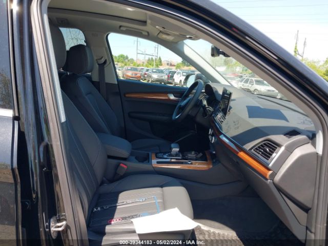 WA1GAAFY0P2107136 Audi Q5 Premium 45 Tfsi S Line Quattro