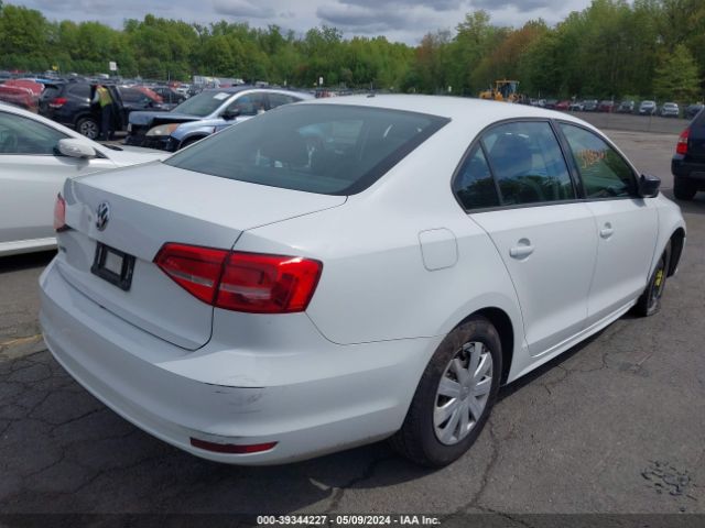3VW2K7AJ8FM301329 Volkswagen Jetta 2.0l S