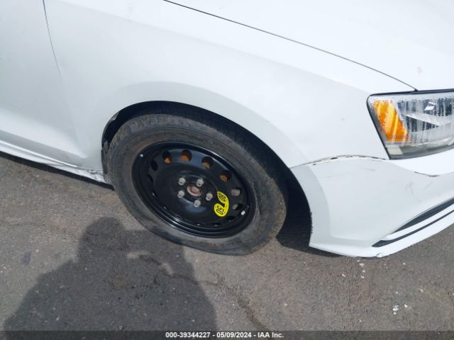 3VW2K7AJ8FM301329 Volkswagen Jetta 2.0l S