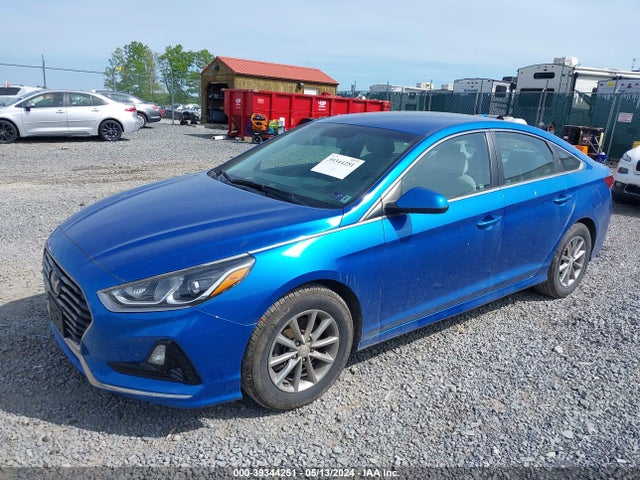 Hyundai SONATA SE 2018 5NPE24AF3JH598132 Image 2