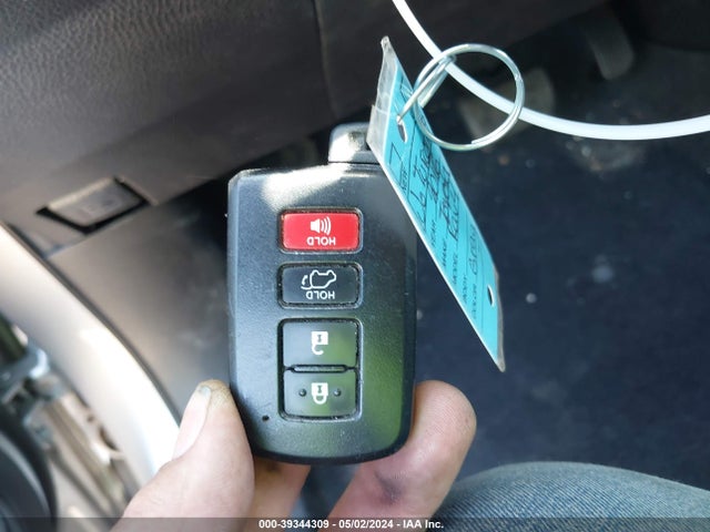 Toyota RAV4 SE 2016 2T3JFREV6GW437213 Image 11