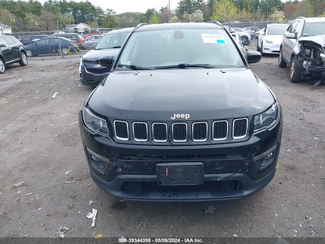 3C4NJDBB0KT786672 Jeep Compass Latitude 4x4