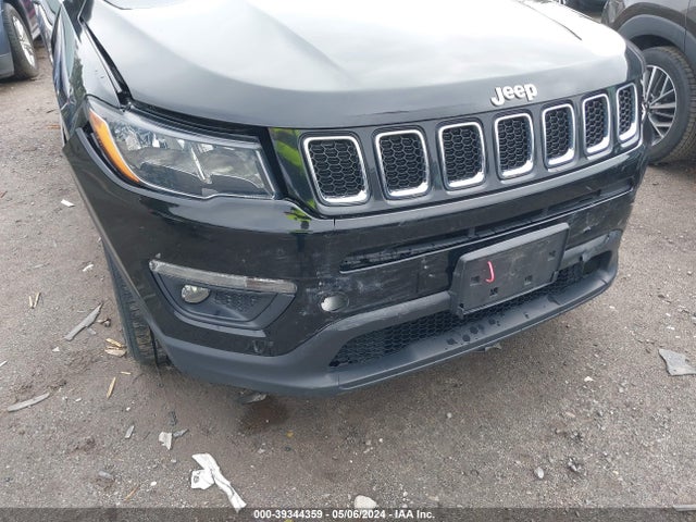 3C4NJDBB0KT786672 Jeep Compass Latitude 4x4