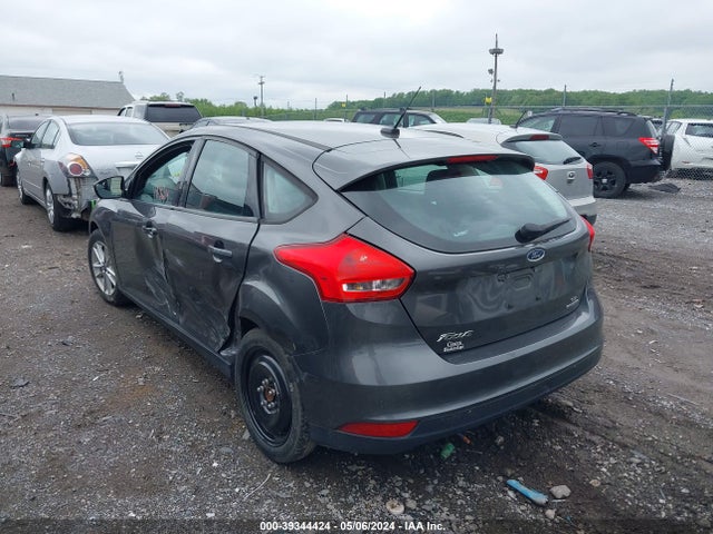 Ford FOCUS SE 2016 1FADP3K28GL270508 Image 3