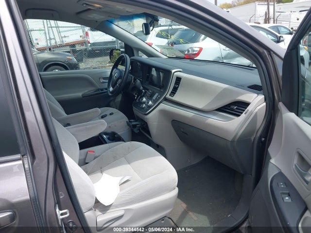 Toyota Sienna Le 7 Passenger 2015 5TDJK3DC1FS123719 Image 5
